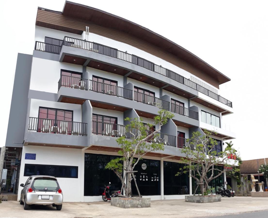 Oyo 854 Baan Phuchalong Otel Phuket Dış mekan fotoğraf